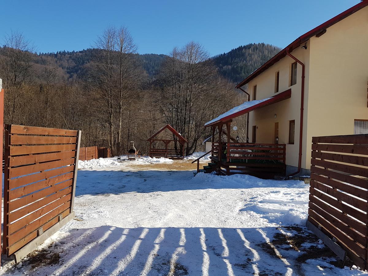 Vila Carmen Cazaci Bagian luar foto